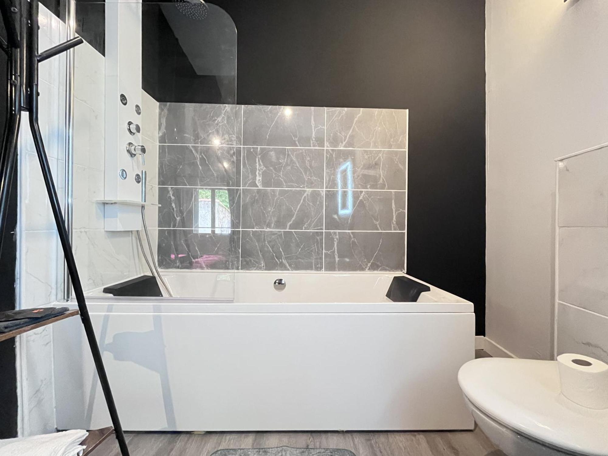 Studio Baignoire Centre Ville Нарбонна Экстерьер фото
