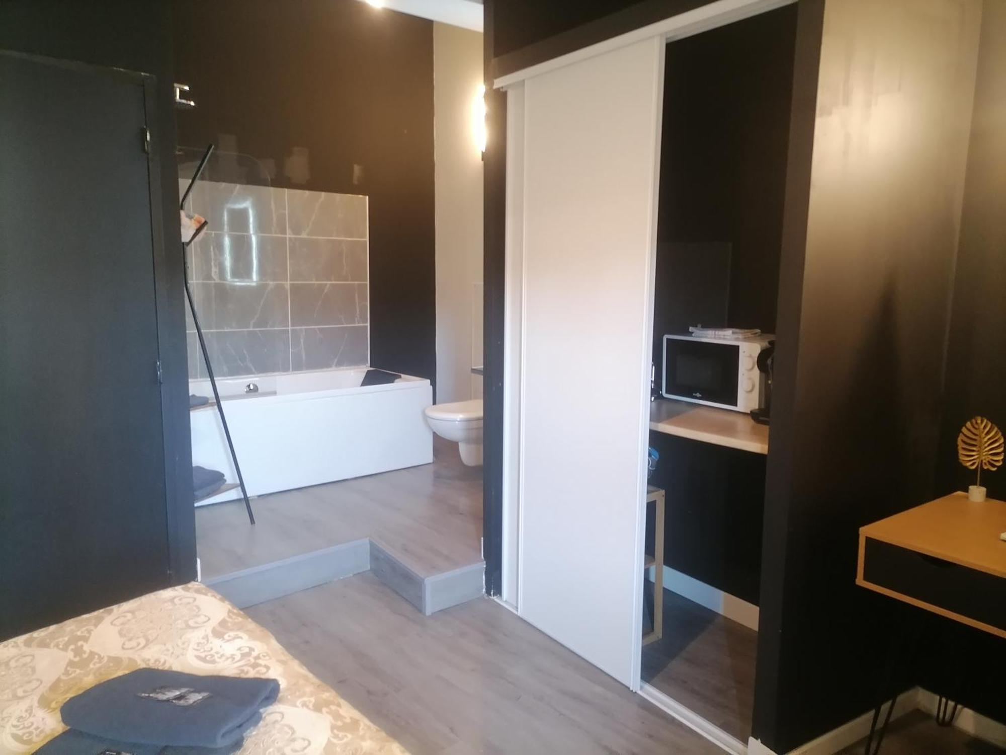 Studio Baignoire Centre Ville Нарбонна Экстерьер фото